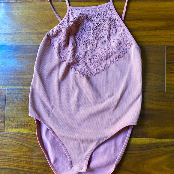 Free People rose colored body suit size M/L - Picture 1 of 3